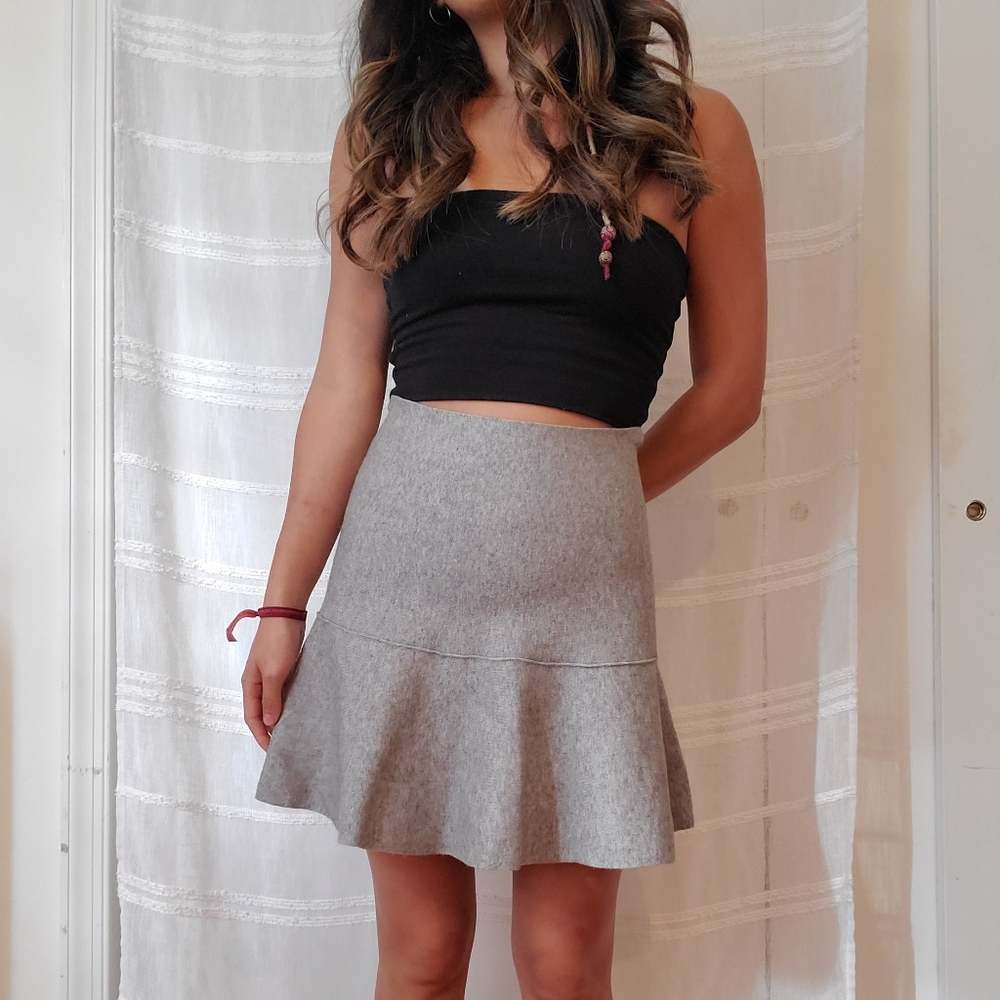 Grey soft knit skirt